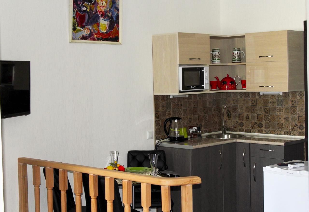 Гостевой дом Guest House on Gia Abesadze Street Тбилиси-11